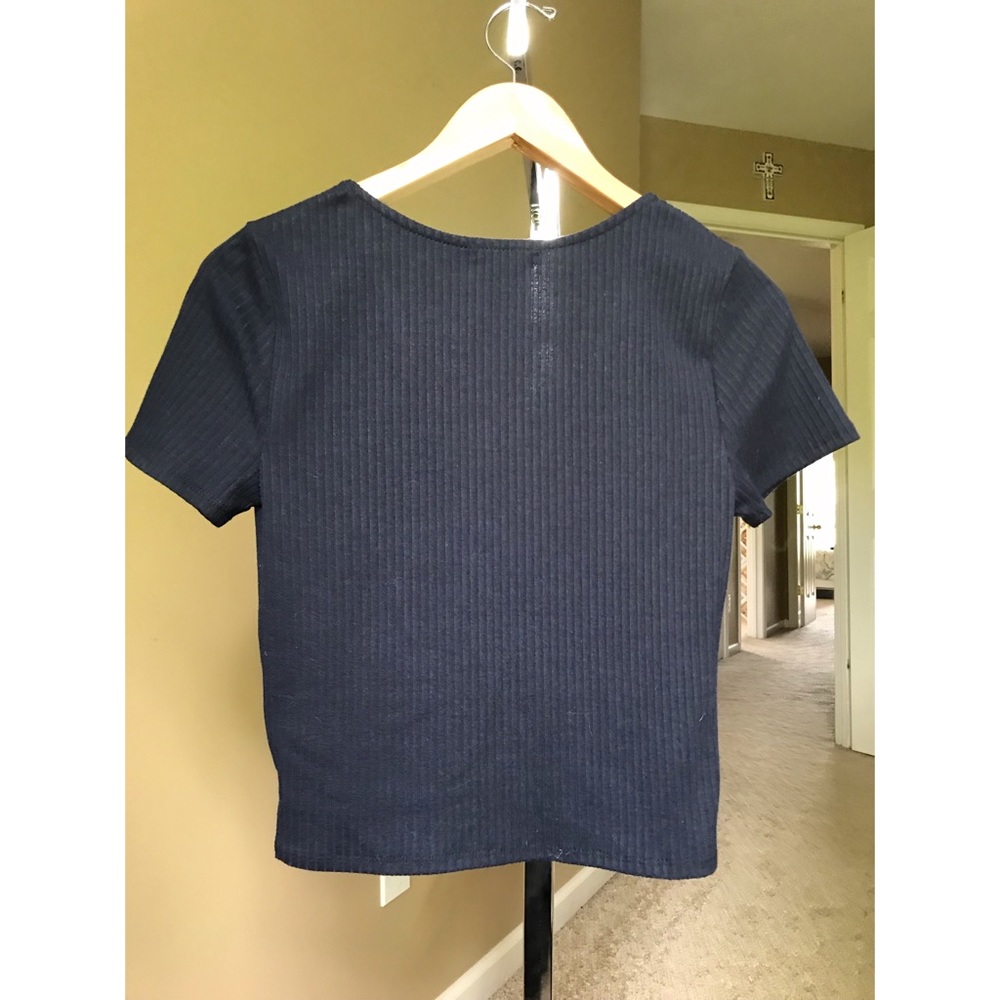 Textured Wrap Crop Top - Picture 2 of 3